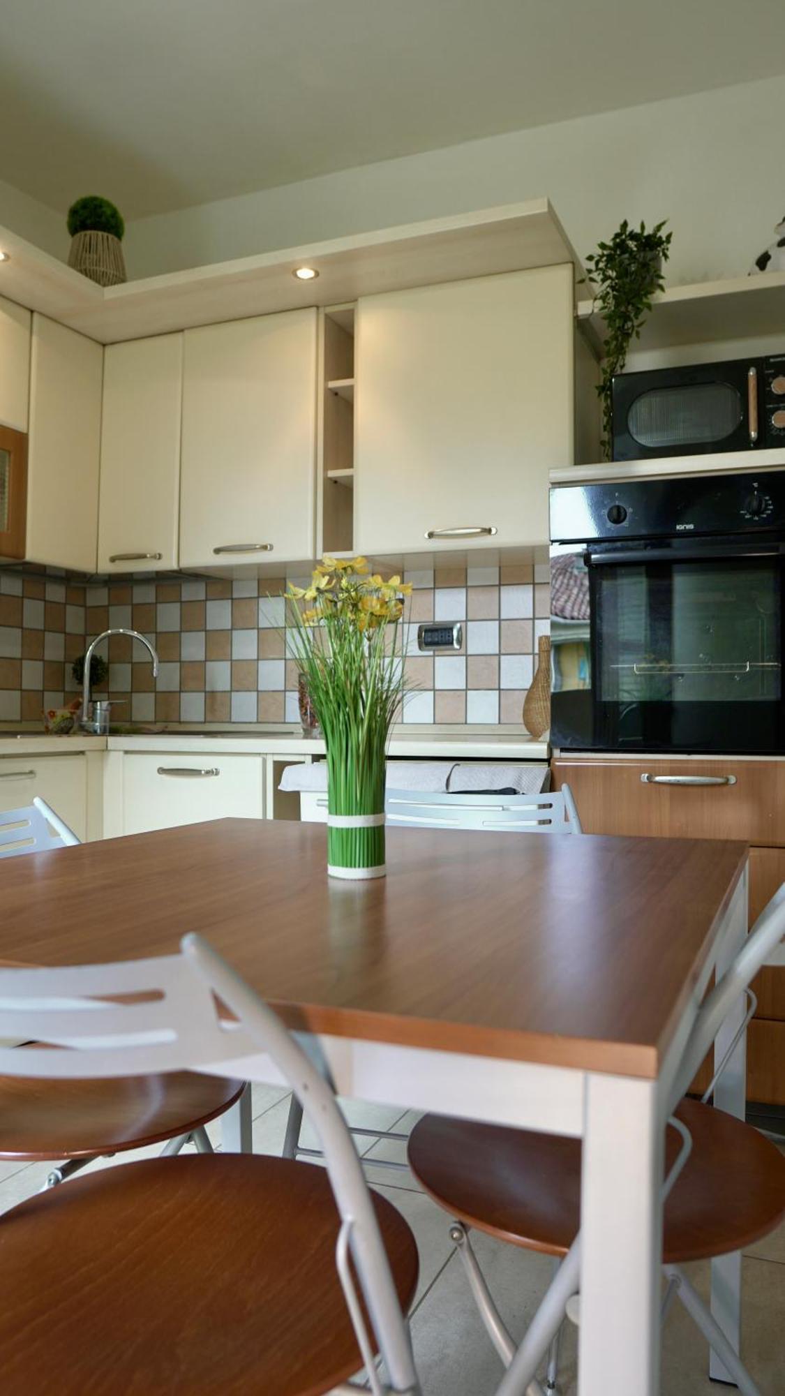 La Casa Di Anita Apartment Asti Luaran gambar